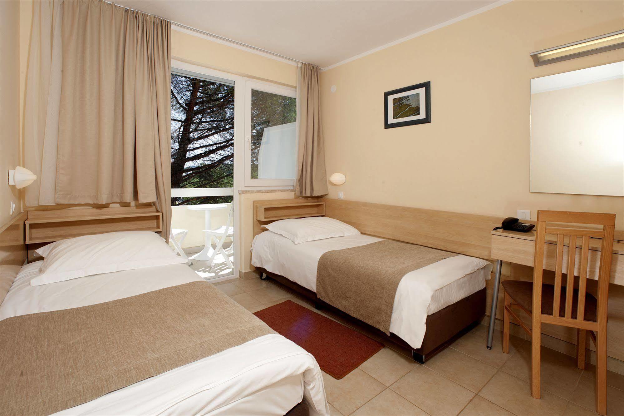 Delfin Plava Laguna Hotel